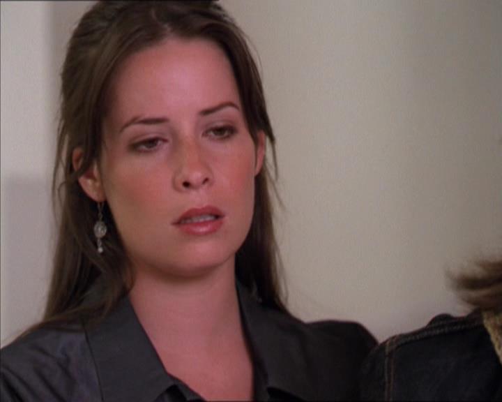 Charmed-Online_dot_net-2x01WitchTrial1544.jpg