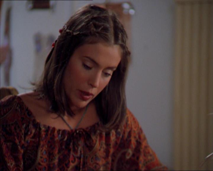 Charmed-Online_dot_net-2x01WitchTrial1559.jpg