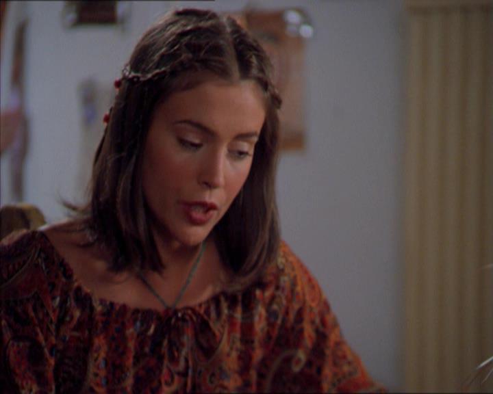 Charmed-Online_dot_net-2x01WitchTrial1560.jpg