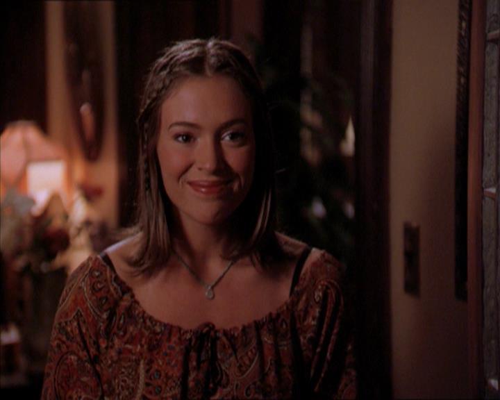 Charmed-Online_dot_net-2x01WitchTrial1628.jpg