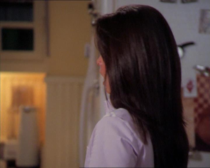 Charmed-Online_dot_net-2x01WitchTrial1647.jpg