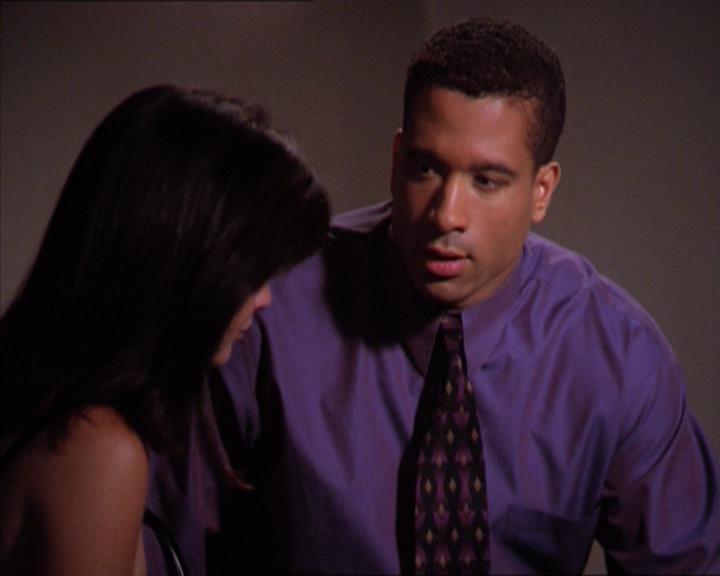 Charmed-Online_dot_net-2x01WitchTrial1710.jpg