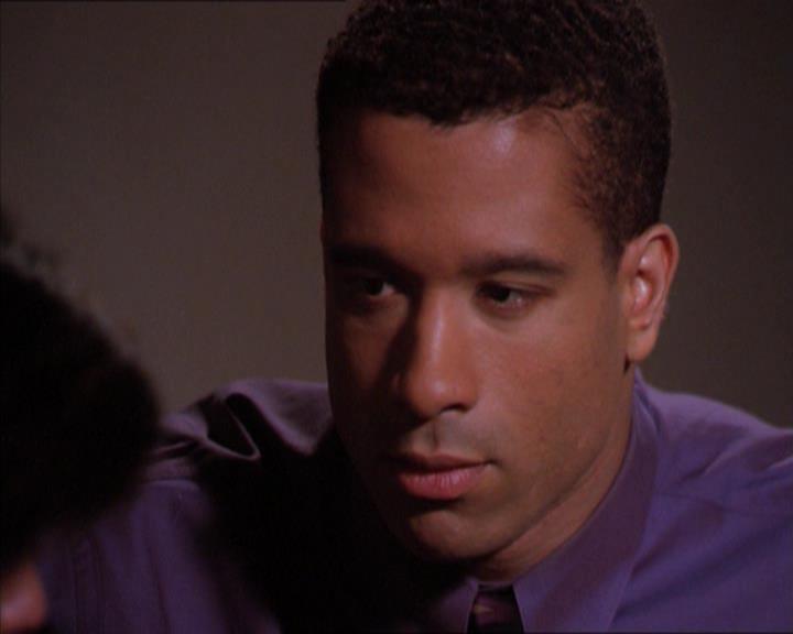Charmed-Online_dot_net-2x01WitchTrial1727.jpg