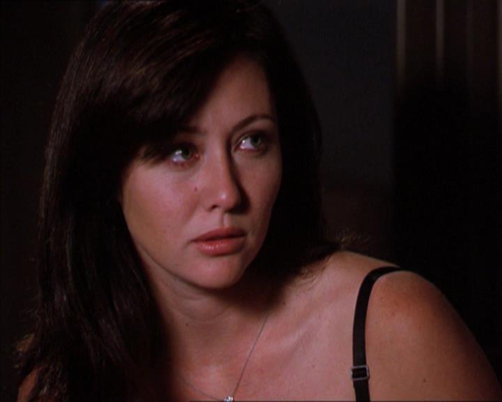 Charmed-Online_dot_net-2x01WitchTrial1748.jpg