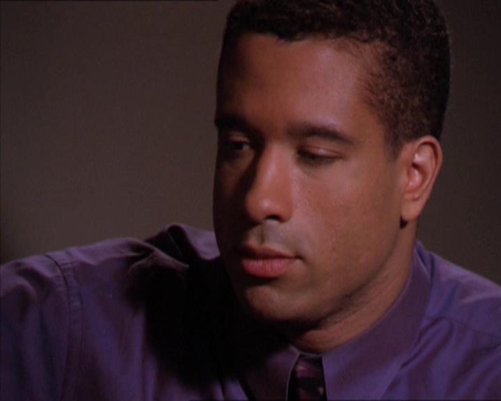 Charmed-Online_dot_net-2x01WitchTrial1753.jpg