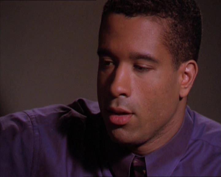 Charmed-Online_dot_net-2x01WitchTrial1754.jpg