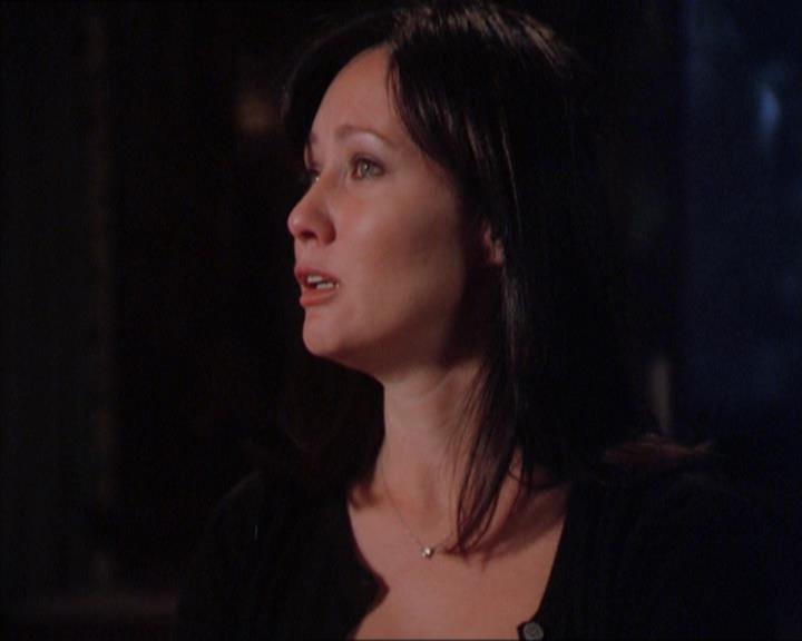 Charmed-Online_dot_net-2x01WitchTrial1939.jpg