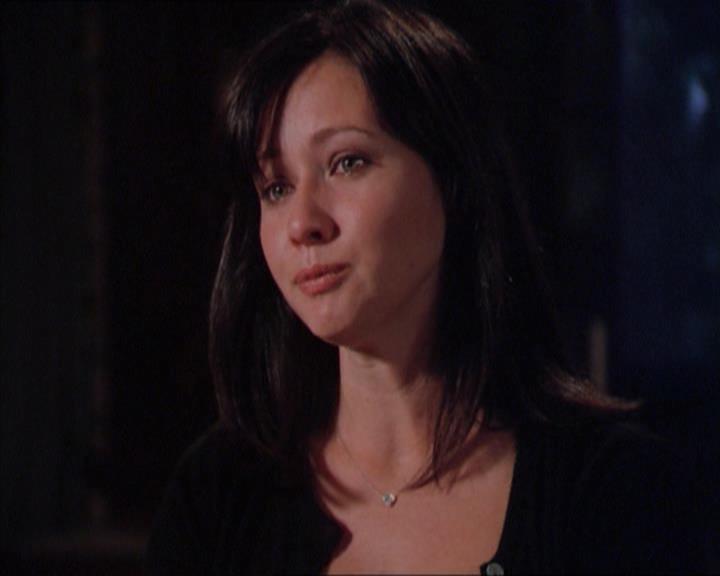 Charmed-Online_dot_net-2x01WitchTrial1940.jpg