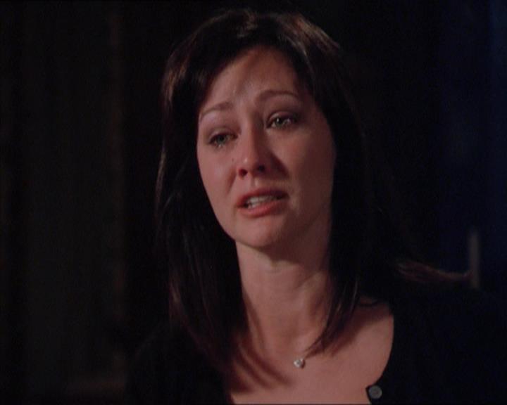 Charmed-Online_dot_net-2x01WitchTrial1965.jpg