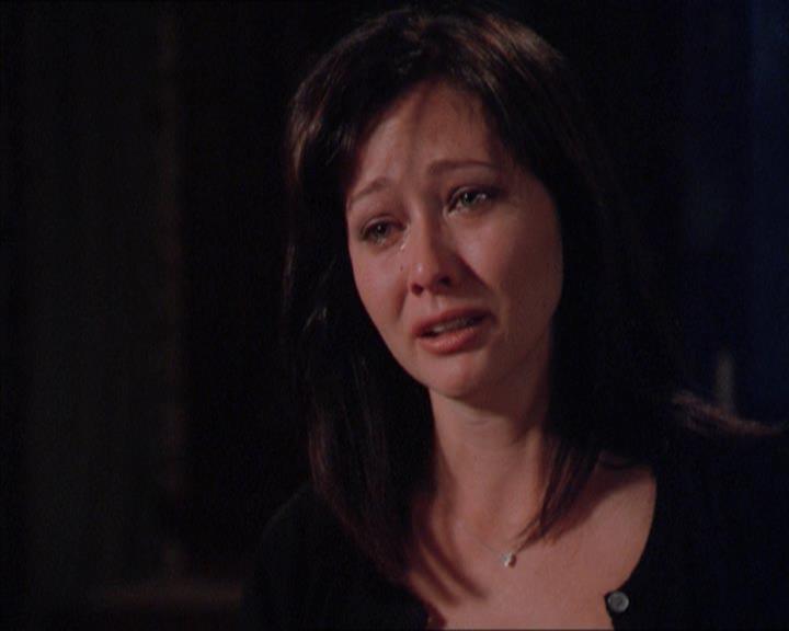 Charmed-Online_dot_net-2x01WitchTrial1968.jpg