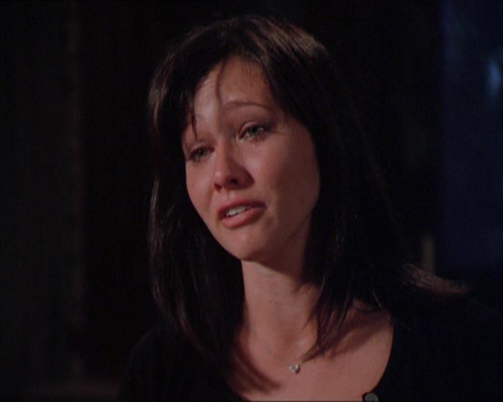 Charmed-Online_dot_net-2x01WitchTrial1983.jpg