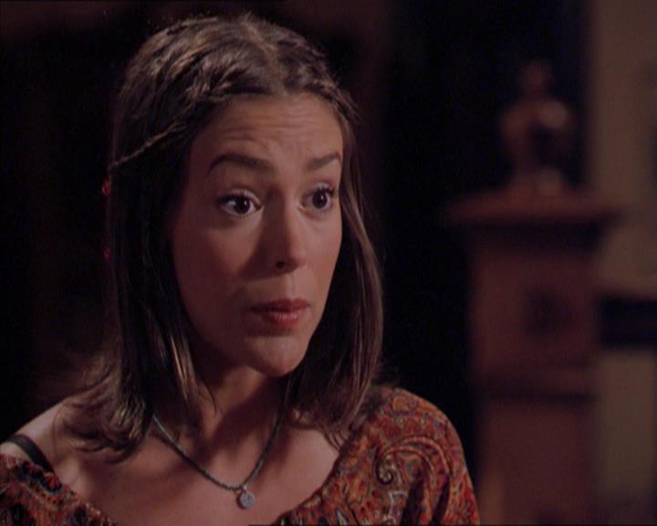 Charmed-Online_dot_net-2x01WitchTrial2011.jpg