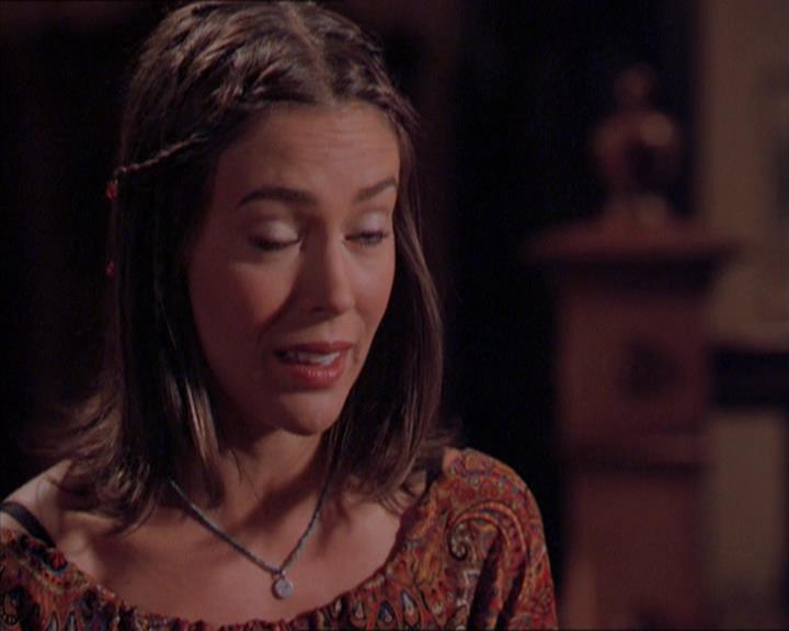 Charmed-Online_dot_net-2x01WitchTrial2012.jpg