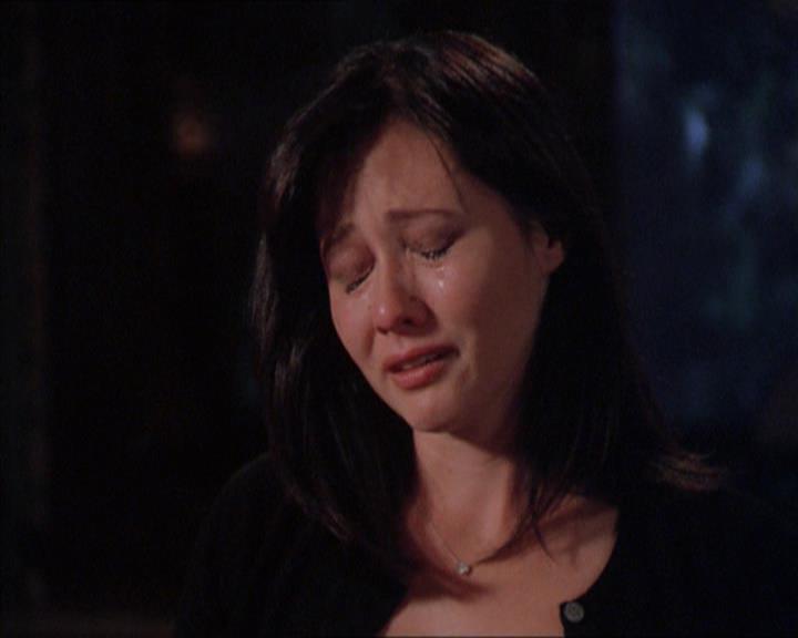 Charmed-Online_dot_net-2x01WitchTrial2017.jpg