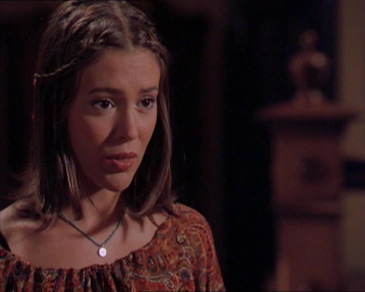 Charmed-Online_dot_net-2x01WitchTrial2026.jpg