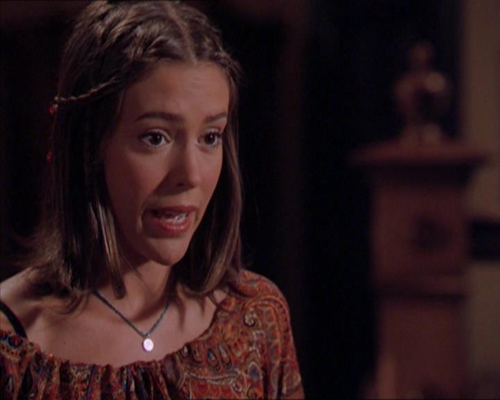 Charmed-Online_dot_net-2x01WitchTrial2029.jpg