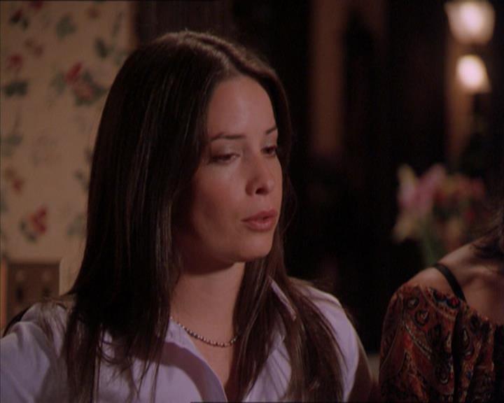 Charmed-Online_dot_net-2x01WitchTrial2038.jpg