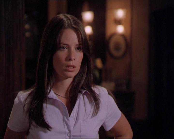 Charmed-Online_dot_net-2x01WitchTrial2071.jpg