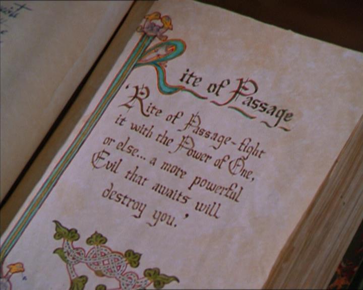 Charmed-Online_dot_net-2x01WitchTrial2301.jpg
