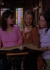 Charmed-Online_dot_net-2x01WitchTrial2413.jpg