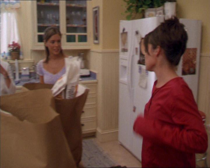 Charmed-Online_dot_net-2x02MoralityBites0014.jpg