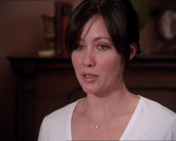 Charmed-Online_dot_net-2x02MoralityBites0056.jpg