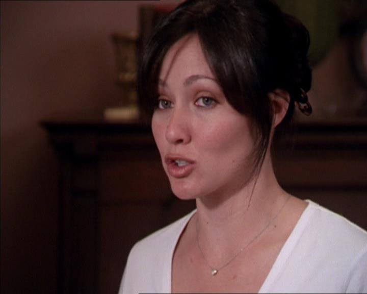 Charmed-Online_dot_net-2x02MoralityBites0058.jpg