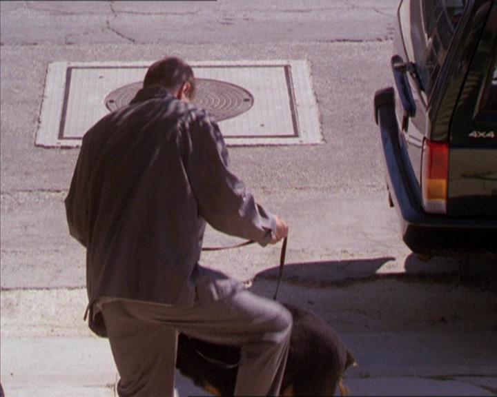 Charmed-Online_dot_net-2x02MoralityBites0085.jpg