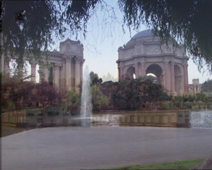 Charmed-Online_dot_net-2x02MoralityBites0205.jpg