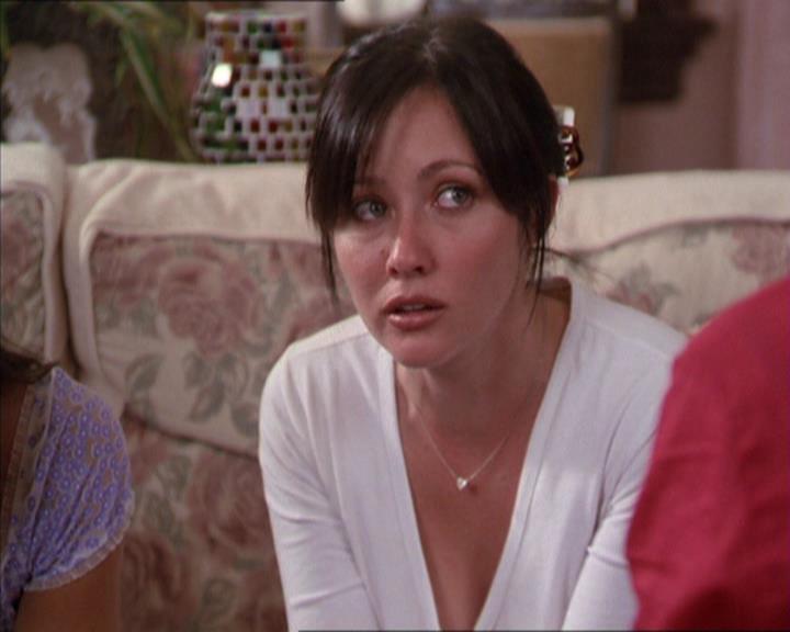 Charmed-Online_dot_net-2x02MoralityBites0241.jpg