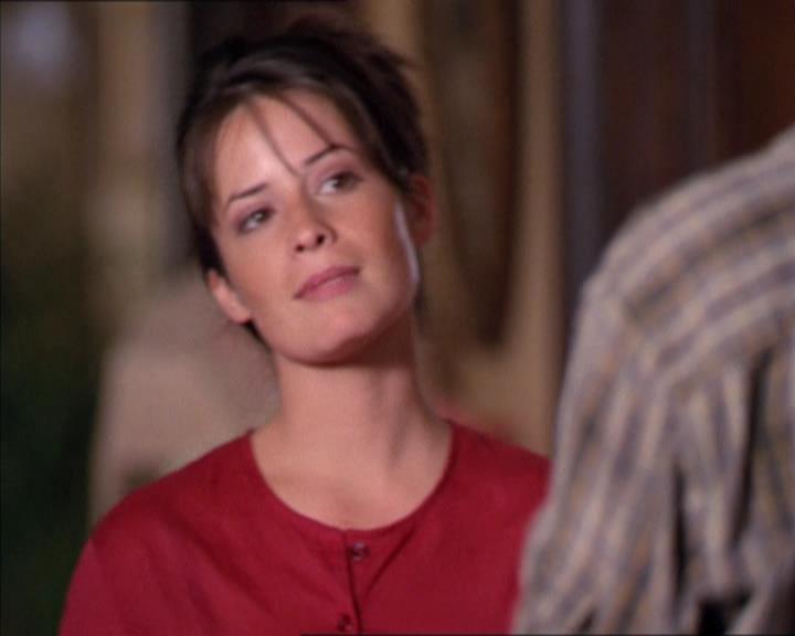 Charmed-Online_dot_net-2x02MoralityBites0253.jpg