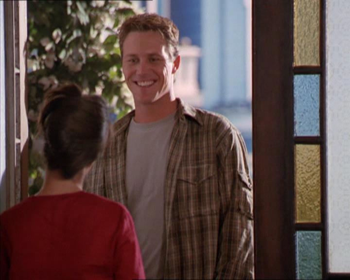 Charmed-Online_dot_net-2x02MoralityBites0254.jpg