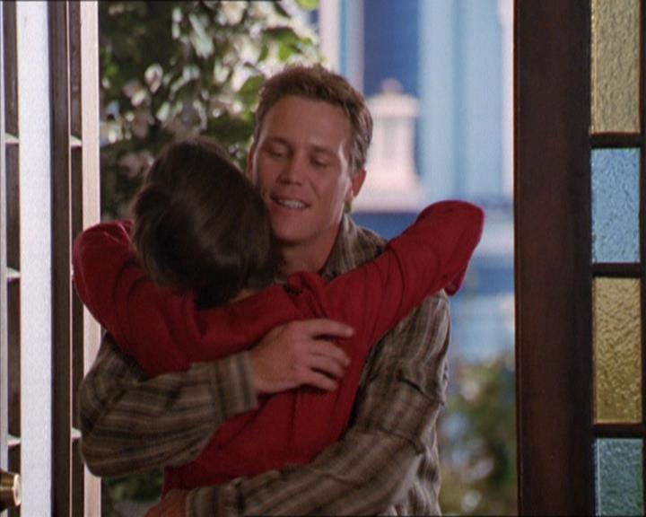 Charmed-Online_dot_net-2x02MoralityBites0259.jpg