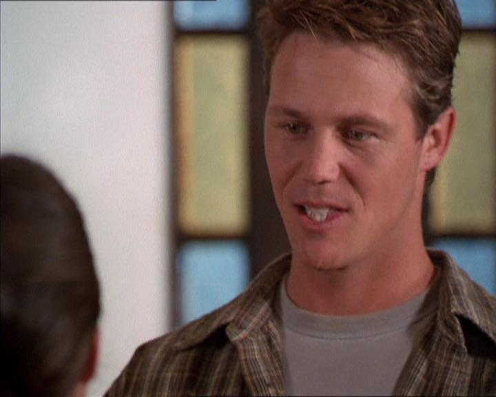 Charmed-Online_dot_net-2x02MoralityBites0269.jpg