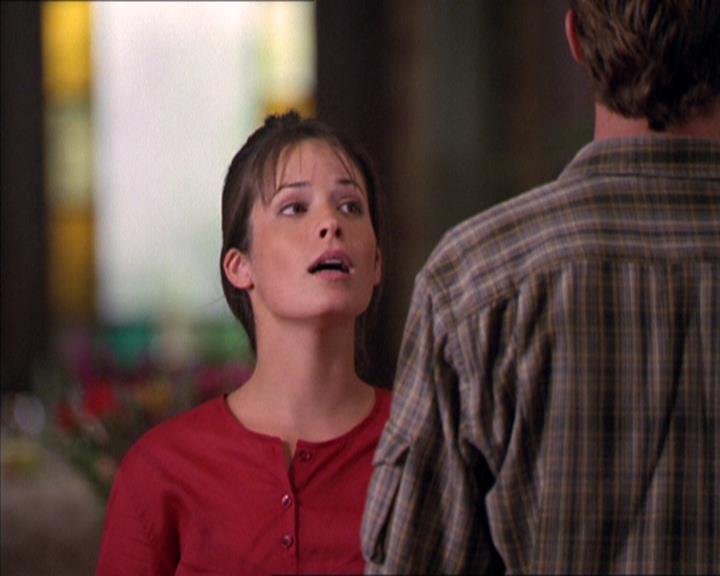 Charmed-Online_dot_net-2x02MoralityBites0280.jpg