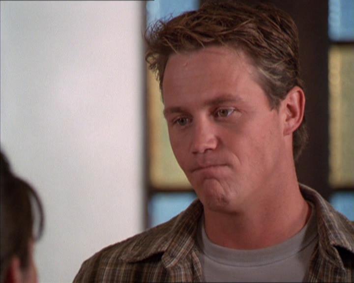 Charmed-Online_dot_net-2x02MoralityBites0291.jpg