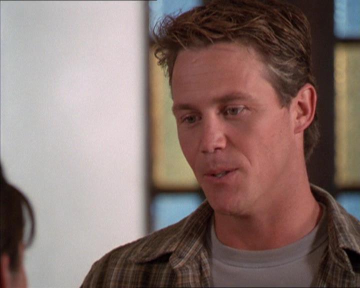 Charmed-Online_dot_net-2x02MoralityBites0292.jpg