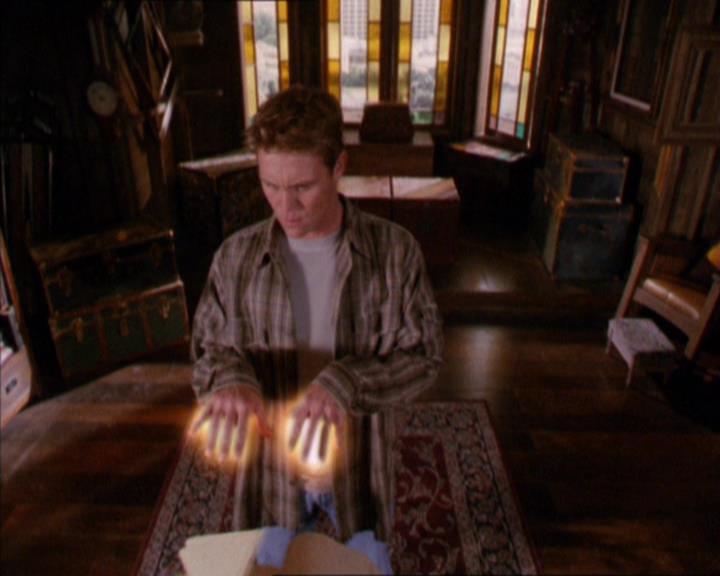 Charmed-Online_dot_net-2x02MoralityBites0314.jpg