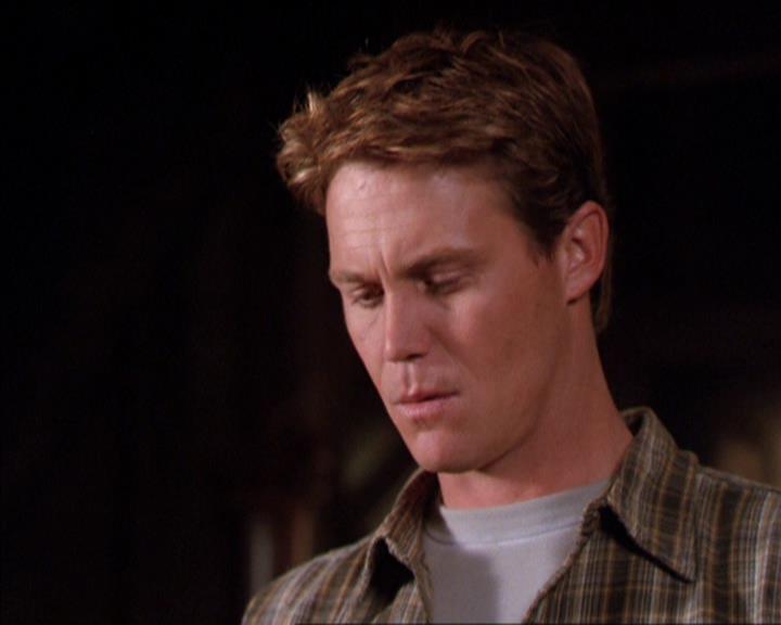 Charmed-Online_dot_net-2x02MoralityBites0318.jpg