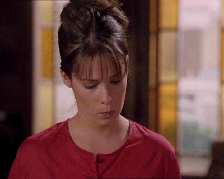 Charmed-Online_dot_net-2x02MoralityBites0332.jpg