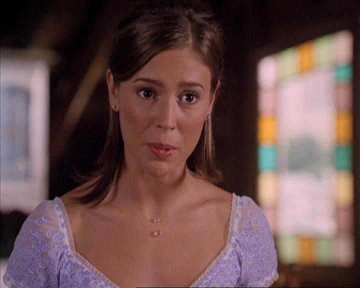 Charmed-Online_dot_net-2x02MoralityBites0343.jpg