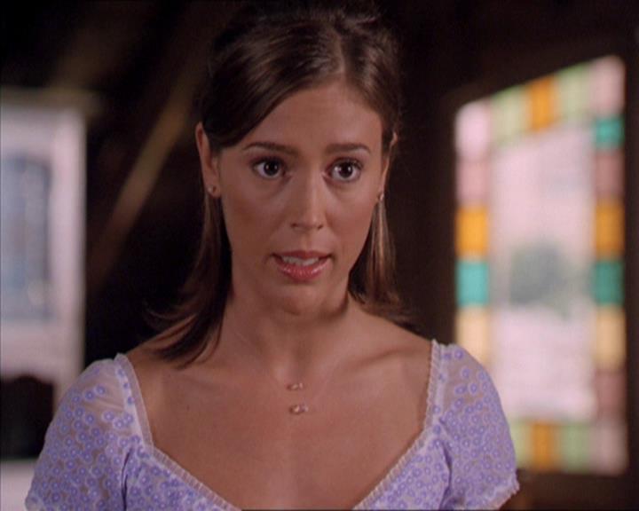 Charmed-Online_dot_net-2x02MoralityBites0346.jpg