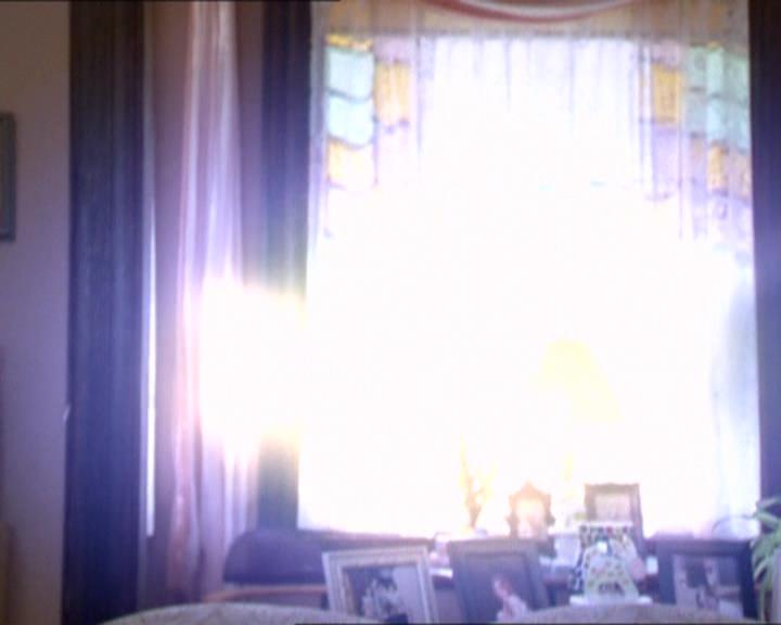 Charmed-Online_dot_net-2x02MoralityBites0430.jpg