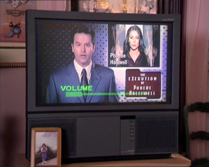 Charmed-Online_dot_net-2x02MoralityBites0469.jpg