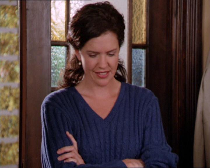 Charmed-Online_dot_net-2x02MoralityBites0490.jpg