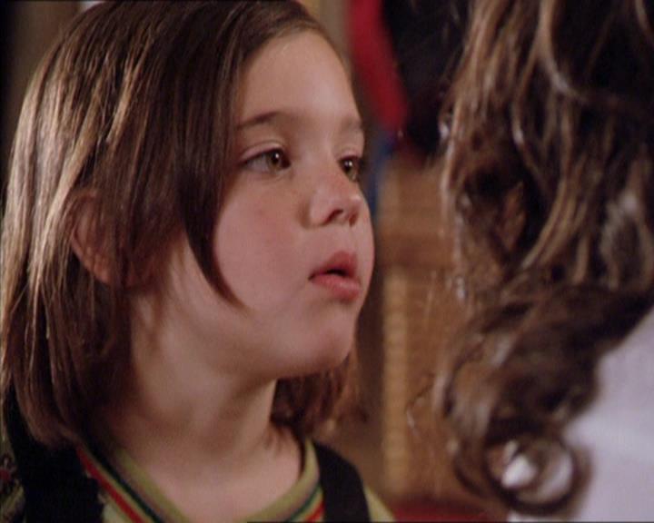 Charmed-Online_dot_net-2x02MoralityBites0524.jpg
