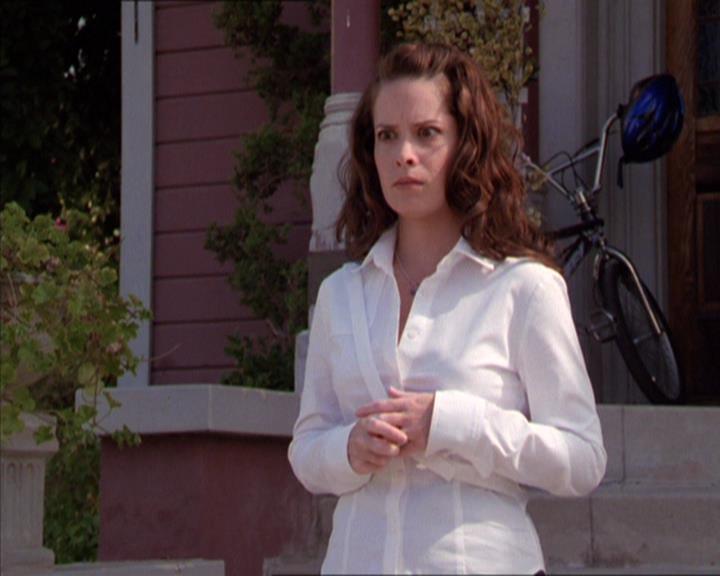 Charmed-Online_dot_net-2x02MoralityBites0553.jpg Charmed-Online_dot_net-2x02MoralityBites0553.jpg