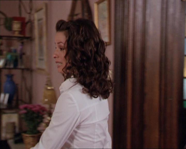 Charmed-Online_dot_net-2x02MoralityBites0601.jpg