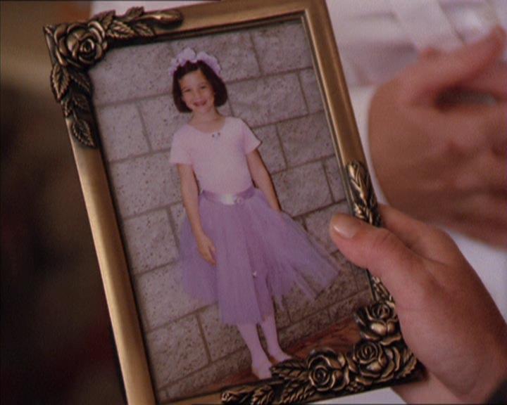 Charmed-Online_dot_net-2x02MoralityBites0614.jpg Charmed-Online_dot_net-2x02MoralityBites0614.jpg