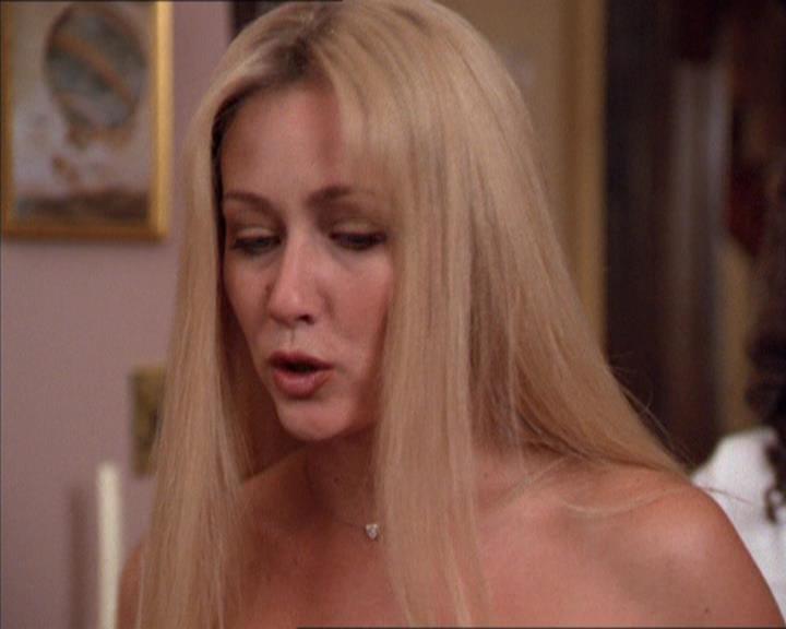 Charmed-Online_dot_net-2x02MoralityBites0644.jpg Charmed-Online_dot_net-2x02MoralityBites0644.jpg